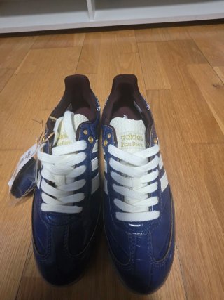 Zapatillas Adidas Azul y Blanco