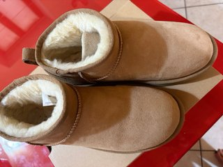 UGG Ultra Mini Stivali beige