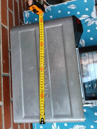 Horno pequeño negro
