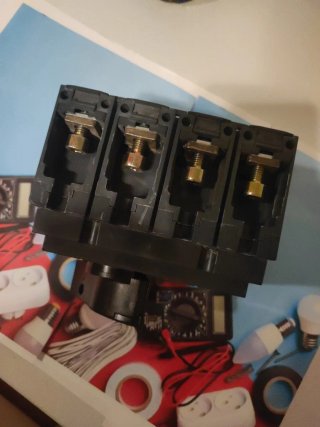 Magntotermico interruptor corte Compact INS 250 Sc