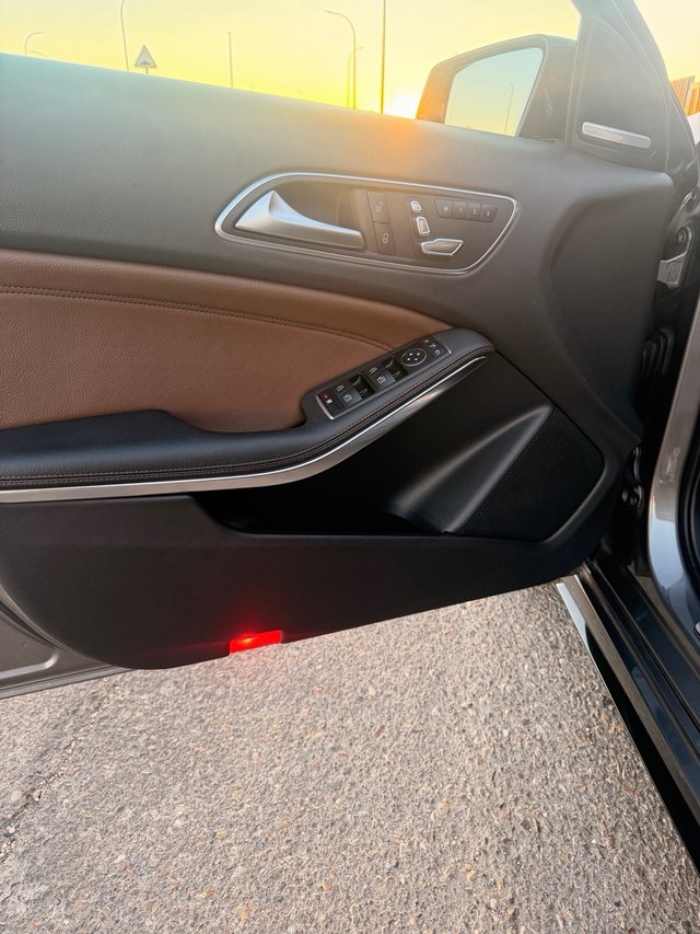 Mercedes-Benz Clase A 45 AMG buckets + techo