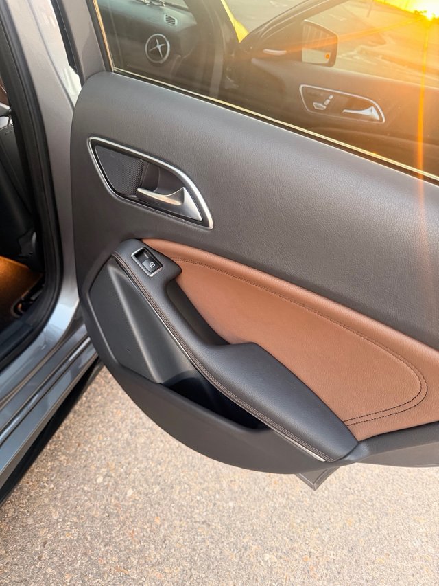 Mercedes-Benz Clase A 45 AMG buckets + techo