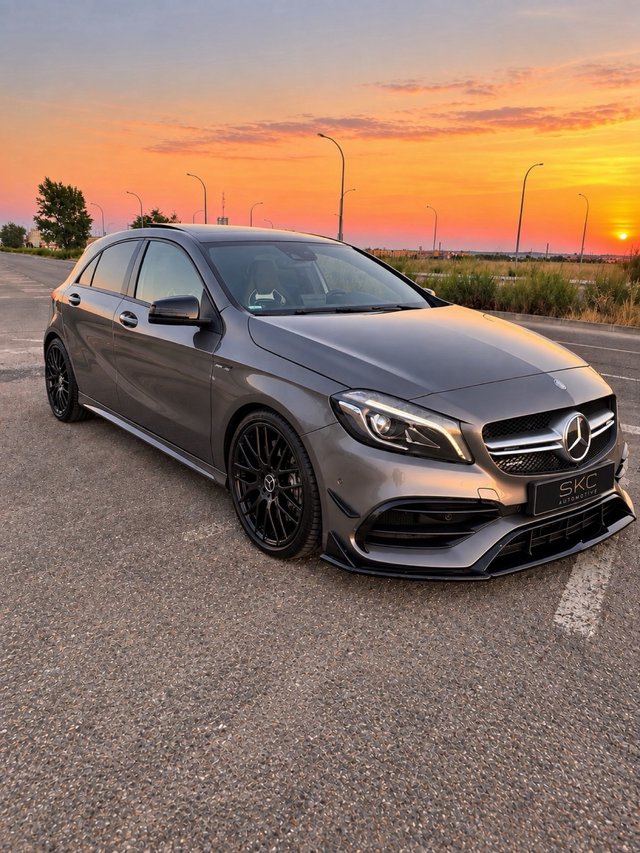 Mercedes-Benz Clase A 45 AMG buckets + techo
