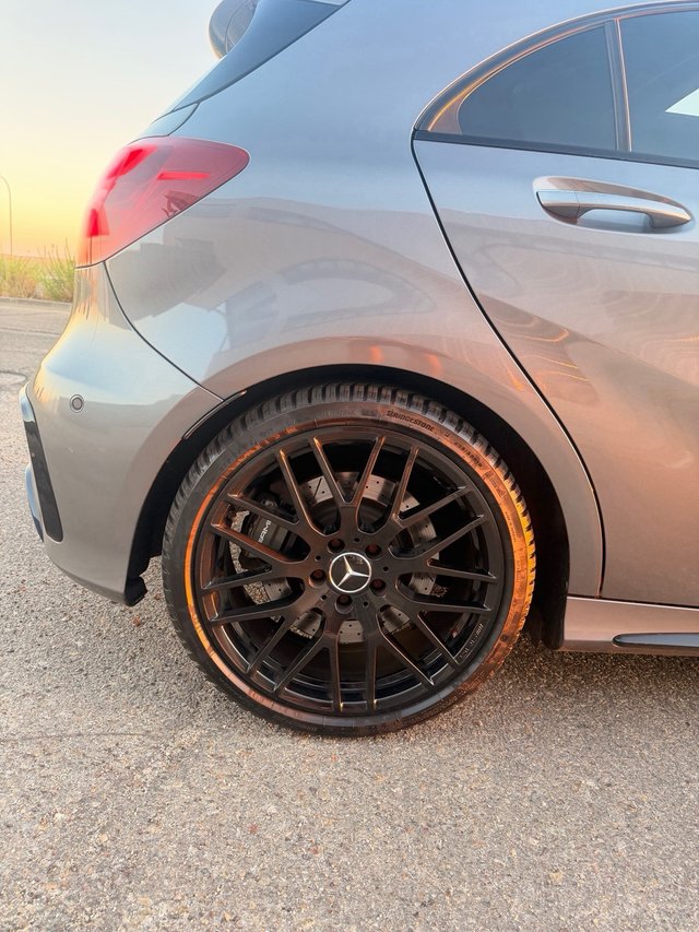 Mercedes-Benz Clase A 45 AMG buckets + techo