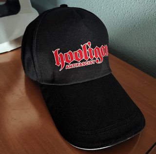 Gorra Hooligan Antifascista Negra