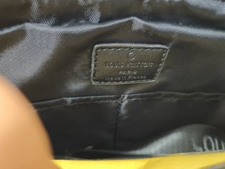 Bandolera Louis Vuitton Negra