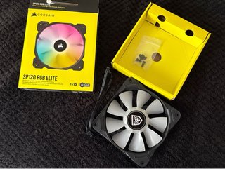 Corsair SP120 RGB ELITE Ventilador