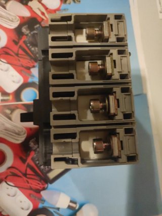Merlin Gerin NS 250 N Interruptor corte Automático