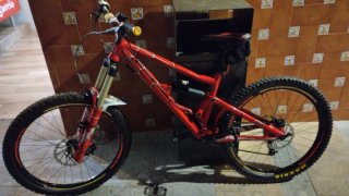 Bicicleta Mérida Freddy 5 SpiderM Descenso
