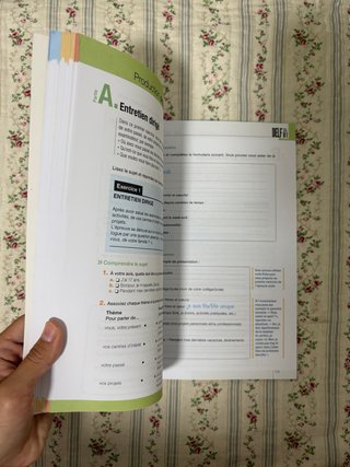 Libro de texto: B1 francés