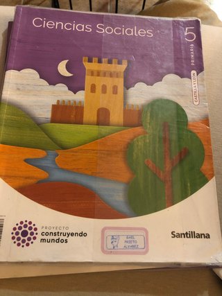 Ciencias Sociales Santillana 5.o de Primaria.