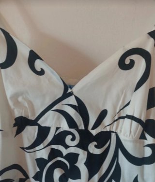 Vestido estampado floral blanco y negro