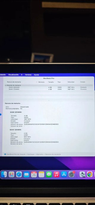 MacBook Pro macOS Monterey