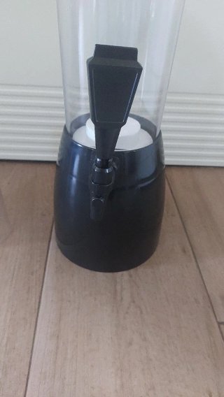 Dispensador de líquidos transparente