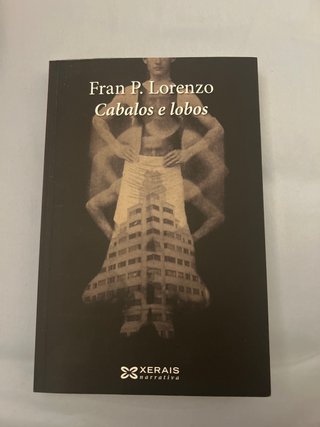 Cabalos e lobos