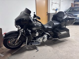 Harley Davidson Electra Glide Ultra Classic CVO