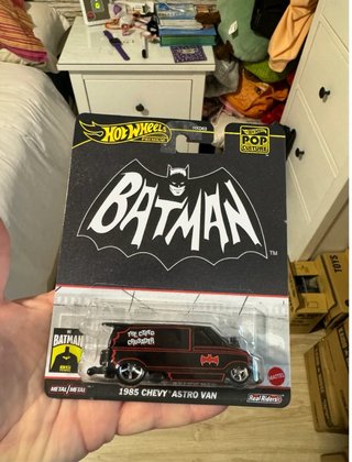 Hot Wheels Batman 1985 Chevy Astro Van