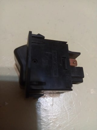 Interruptor Mitsubishi Montero