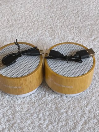 2 ALTAVOCES MÚSICA BLUETOOTH + 2 USB DE 4GB NUEVOS