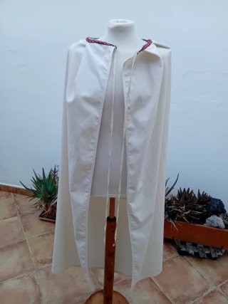 Capa medieval terciopelo grueso sin estrenar