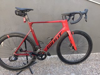 Giant Propel, llantas carbono, cambio electrónico