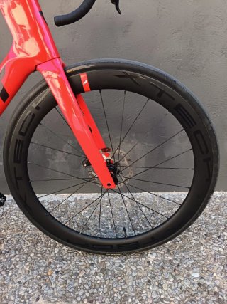 Giant Propel, llantas carbono, cambio electrónico
