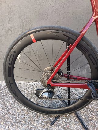 Giant Propel, llantas carbono, cambio electrónico