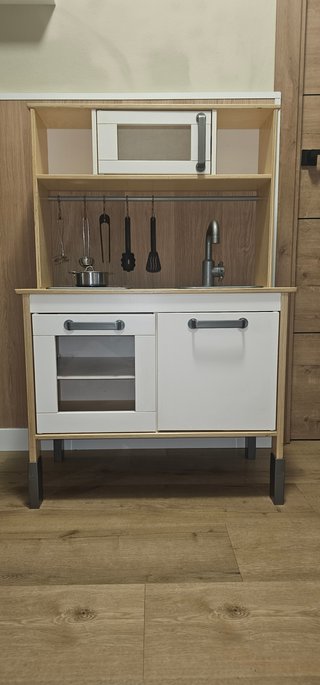 Cocinita de juguete IKEA casi nueva