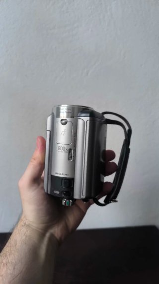 Videocámara Sony Handycam DCR-SR50 + Accesorios