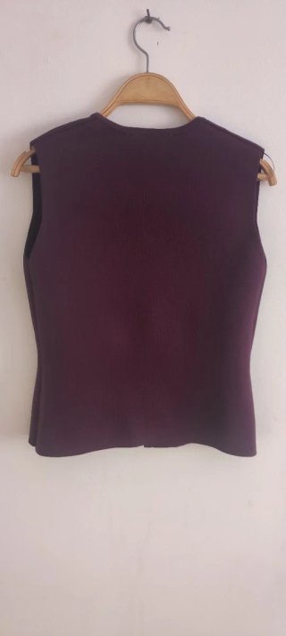 Chaleco Zara Morado Botones Dorados