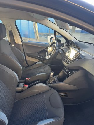 Peugeot 208 2014