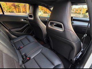 Mercedes-Benz GLA 2014