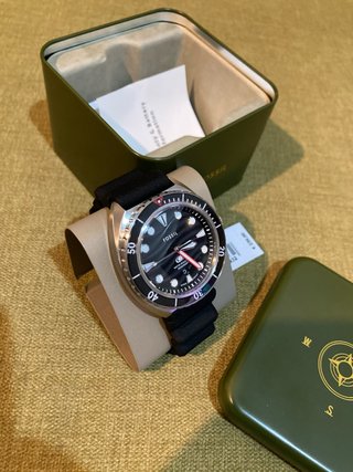 Reloj Fossil Breaker Negro y Plateado