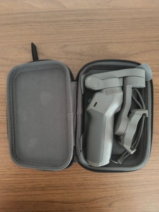 Estabilizador DJI Osmo Mobile 3 +Tripode. No Ikea
