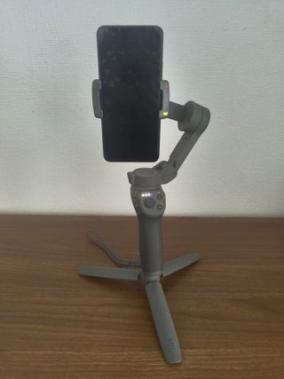 Estabilizador DJI Osmo Mobile 3 +Tripode. No Ikea