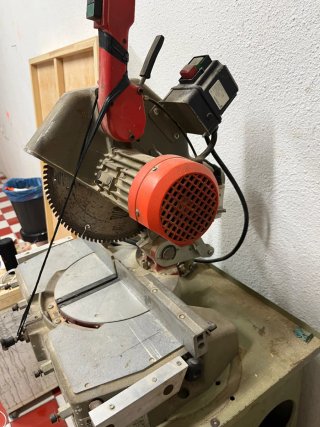 Ingletadora Profesional OMGA T 55 300 RR