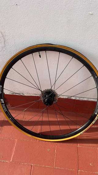 Rueda DT Swiss R470