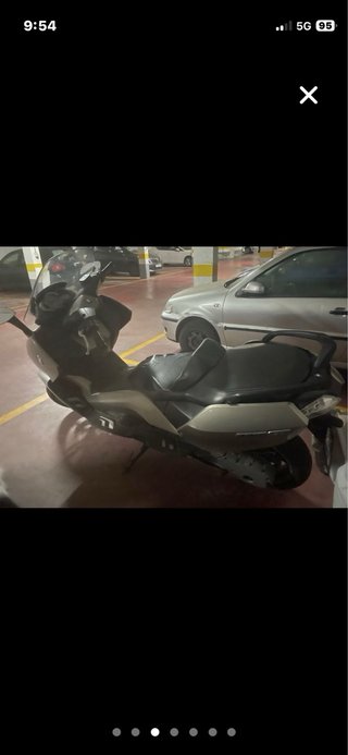 BMW C650GT Maxi Scooter