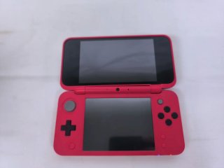Nintendo 2DS XL Poké Ball Edition