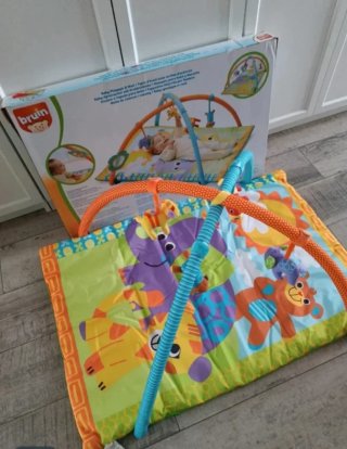 Parque infantil Bruin con arco de juegos