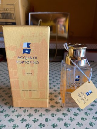 12 boccette profumo vuote.Alcune fuori produzione