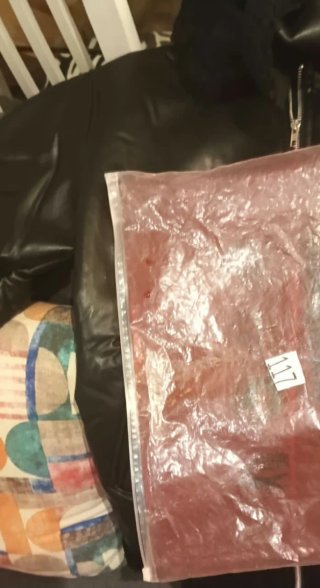 Casaca negra con forro de borrego