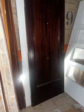 Puerta de madera exterior