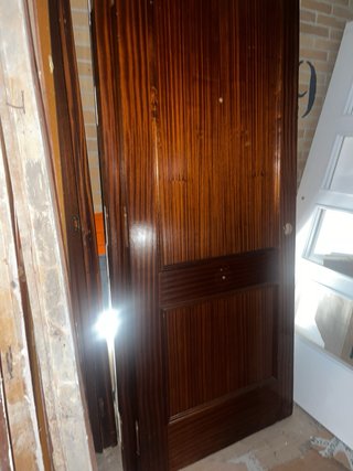 Puerta de madera exterior