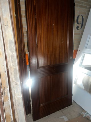 Puerta de madera exterior