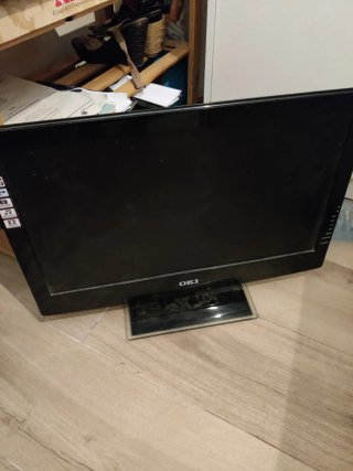 TV LED OKI con DVD Integrado