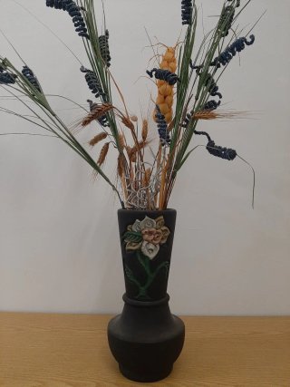 Jarrón de cerámica decorado