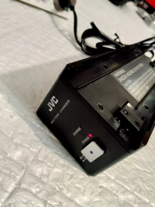 Cargador JVC BB-P3EG.