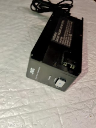 Cargador JVC BB-P3EG.