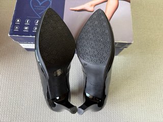 Zapatos charol negros Chamby mujer